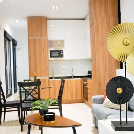 For You Rentals Apartamento Temporal Con Encanto En Malasana Min24 Madrid Bagian luar foto