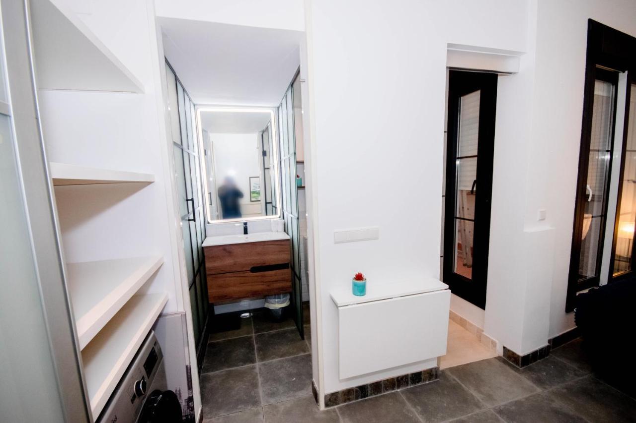 For You Rentals Apartamento Temporal Con Encanto En Malasana Min24 Madrid Bagian luar foto