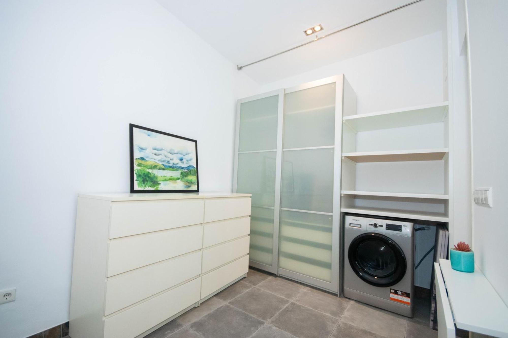 For You Rentals Apartamento Temporal Con Encanto En Malasana Min24 Madrid Bagian luar foto
